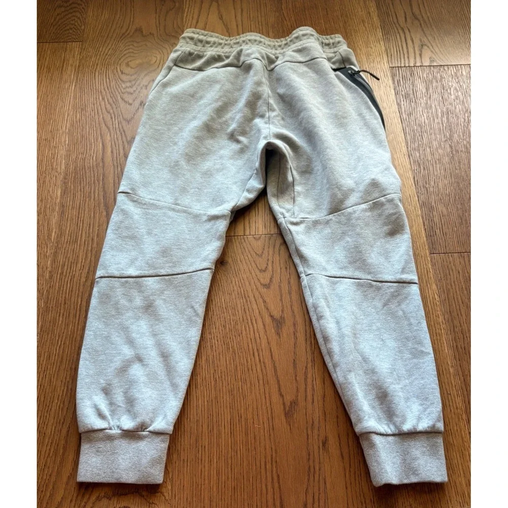 Nike Tech Fleece Joggers Kids Large Gray Excellent Tapered Sweatpants 804818-064
